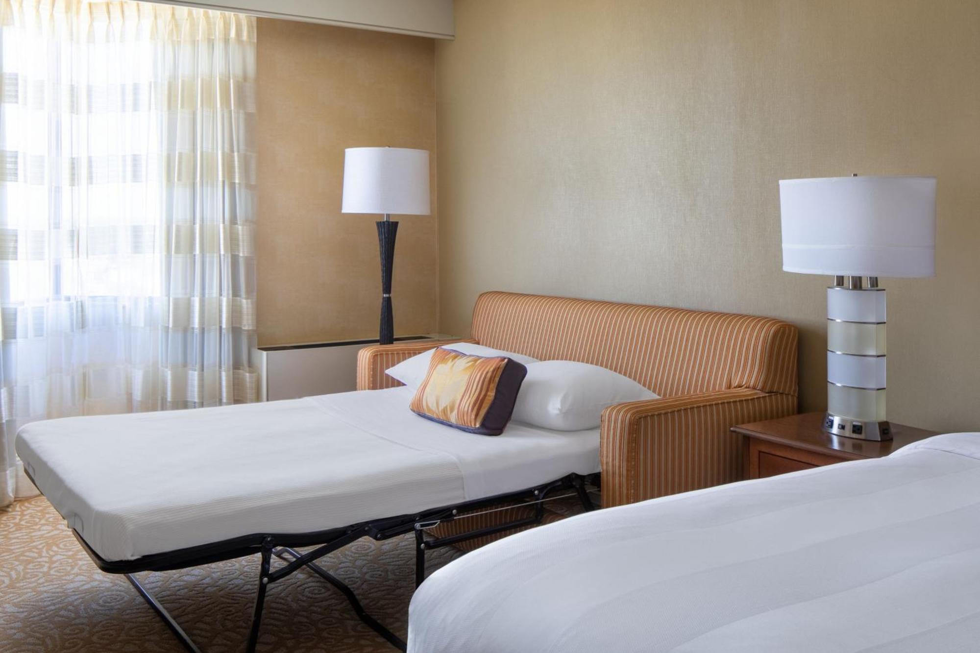 The Lincoln Marriott Cornhusker Hotel Bagian luar foto