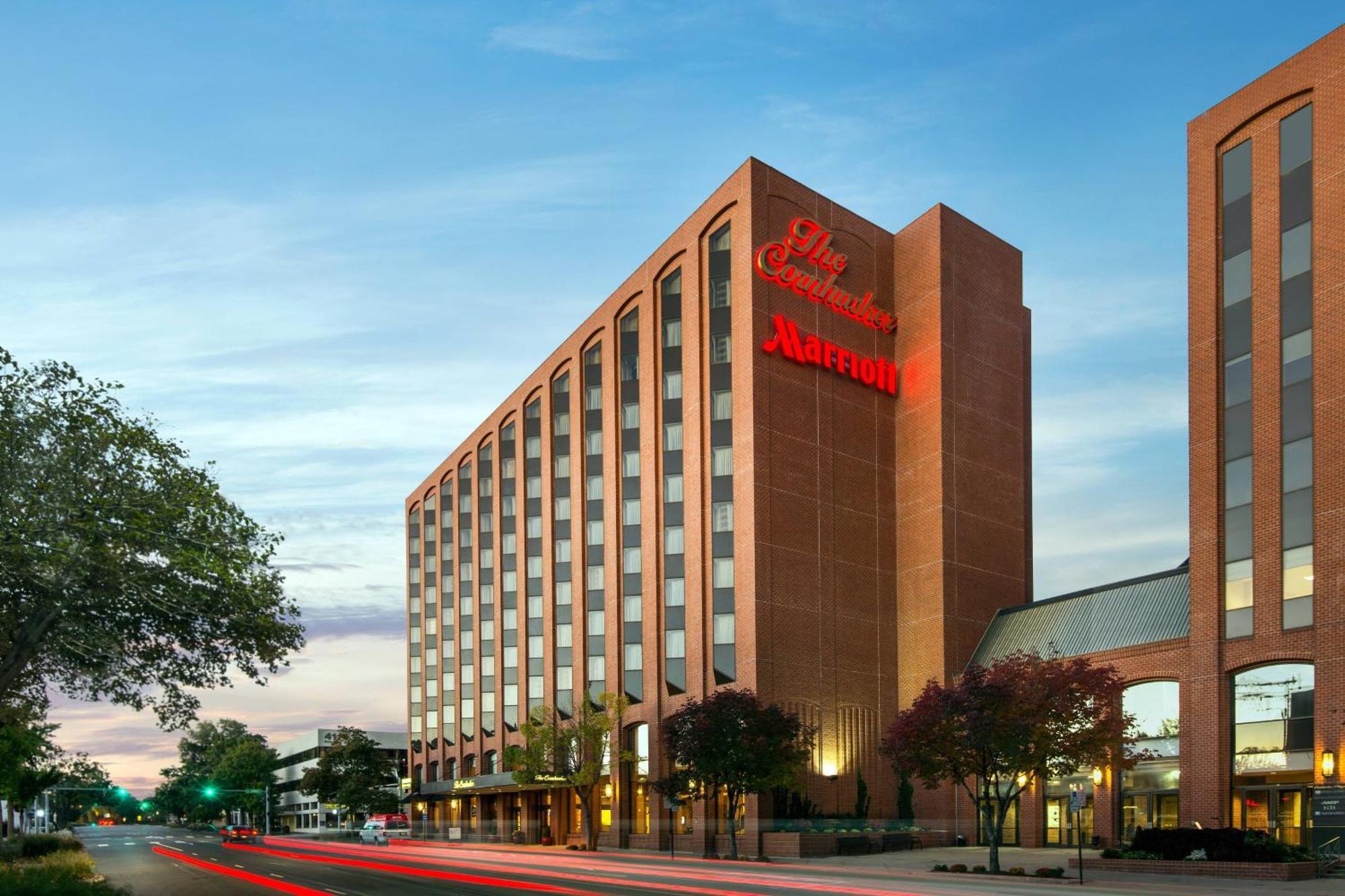 The Lincoln Marriott Cornhusker Hotel Bagian luar foto
