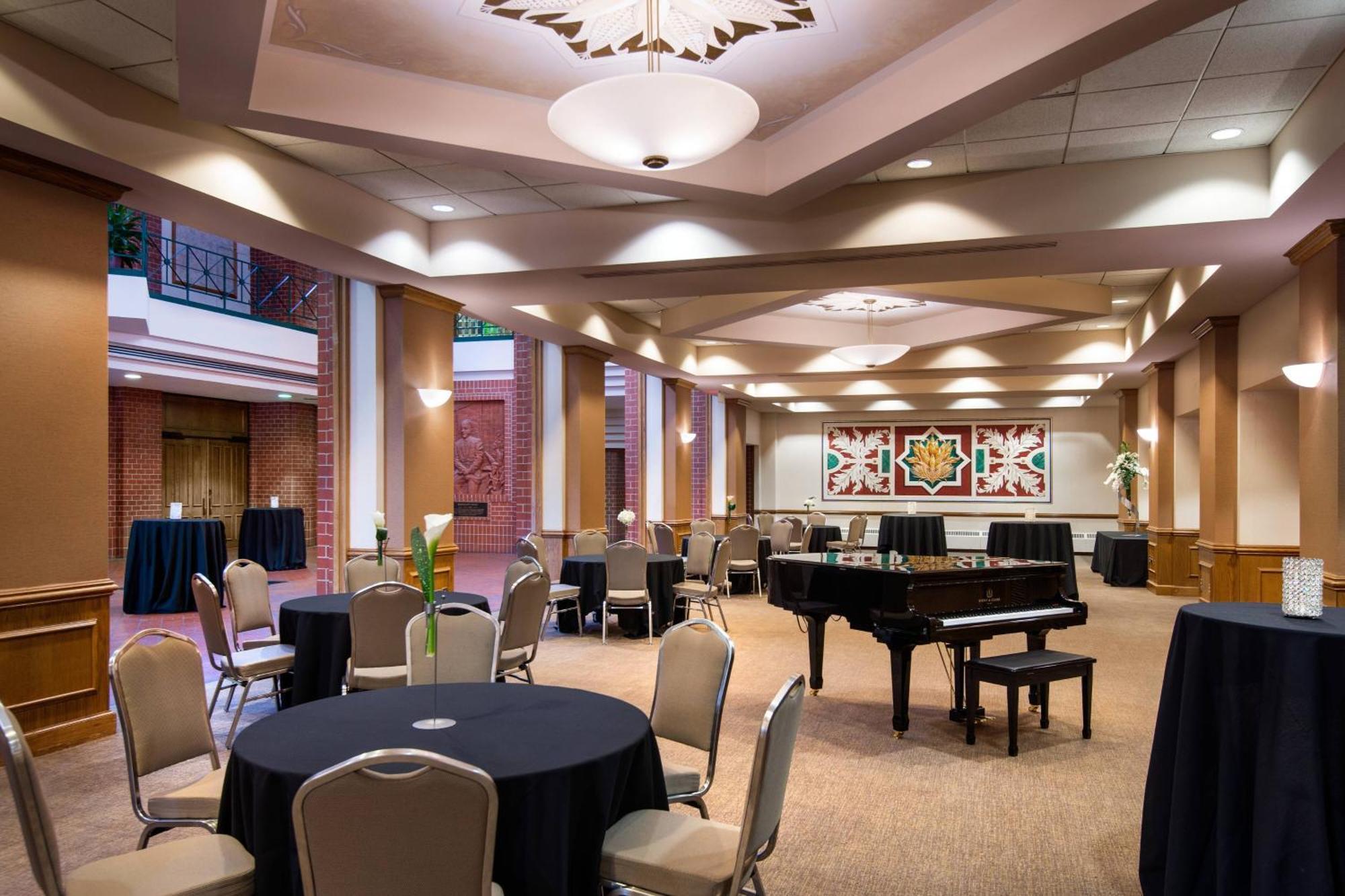 The Lincoln Marriott Cornhusker Hotel Bagian luar foto